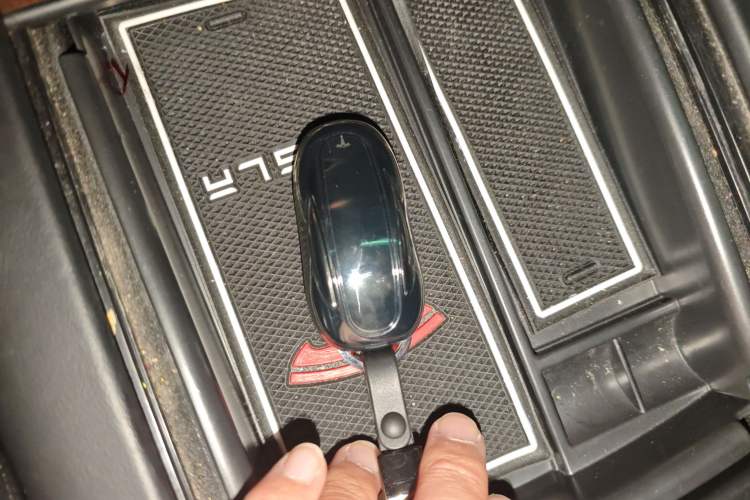 Used Tesla Model X 2016 X 90D
