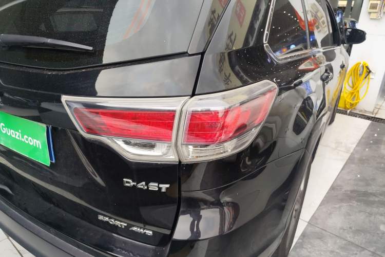 Used Toyota Highlander 2017 2.0T Four-Wheel Drive Luxury Edition 7 Seats Exterior 3