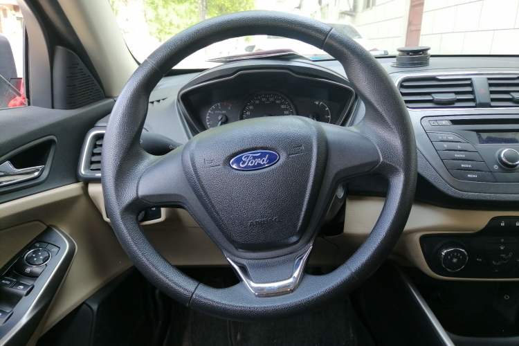 Used Ford Escort 2015 1.5L Manual Comfort Model Steering Wheel