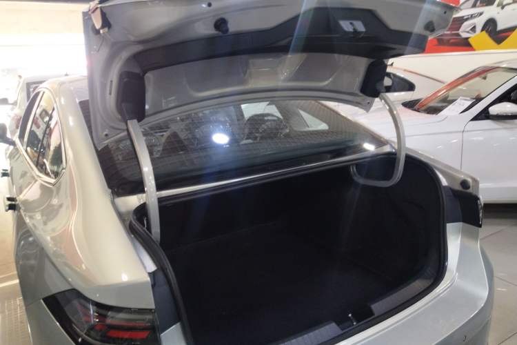 Used Volkswagen Sagitar 2026 Model L 300TSI DSG Elite Version
