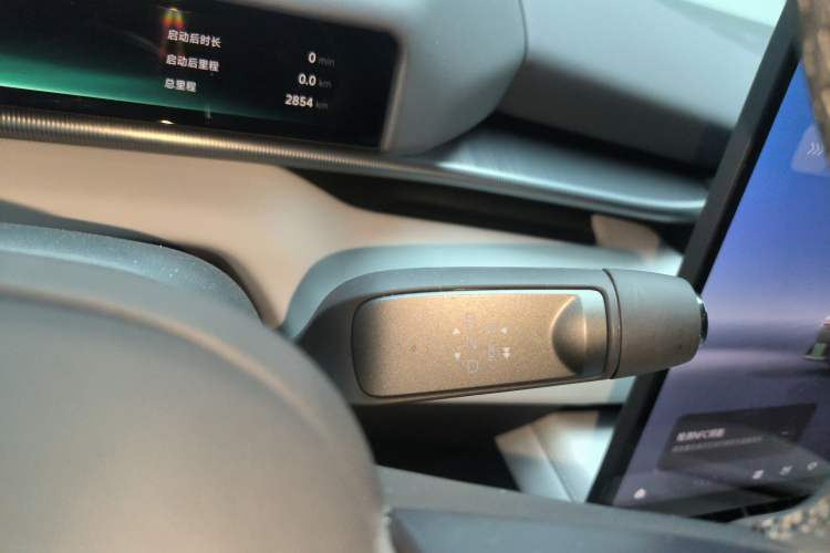 Used XPeng P7 2025 Model—820 Ultra Long Range Ultra
