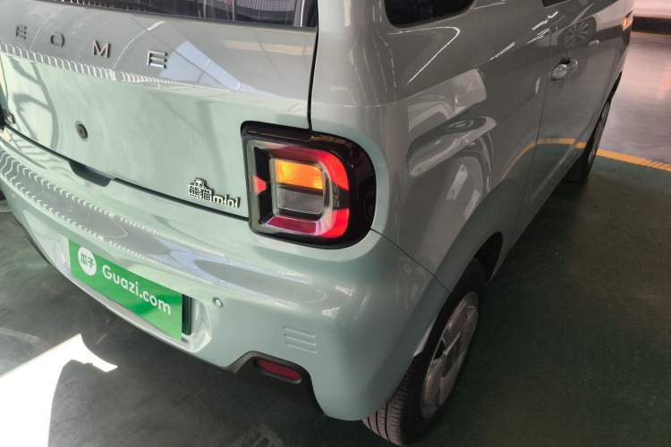 Used Geely Galaxy Panda 2023 Panda Mini 200km Endurance Bear
