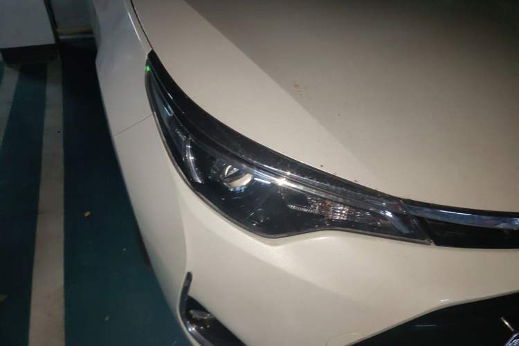 Used Toyota Levin 2017 Revised 185T CVT Elite Edition China V Standard Right Front Headlight