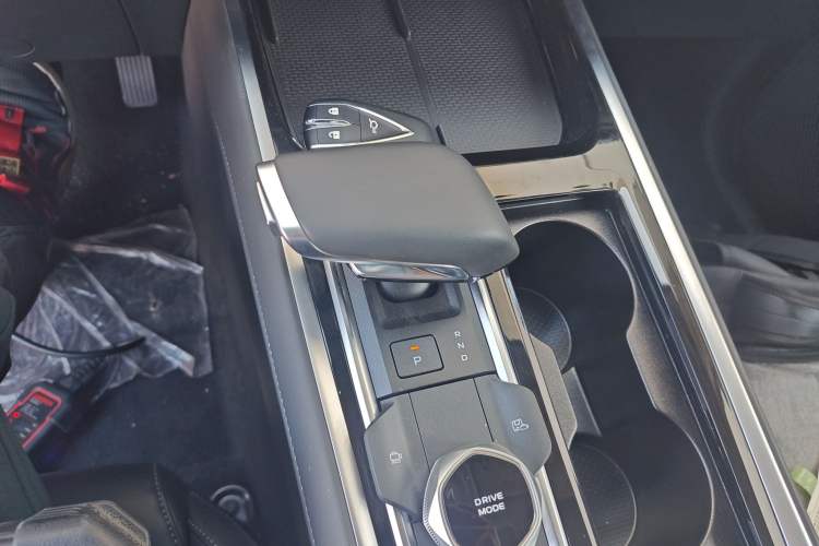 Used CHANGAN NEVO Q05 2023 60 Pro Gear Lever