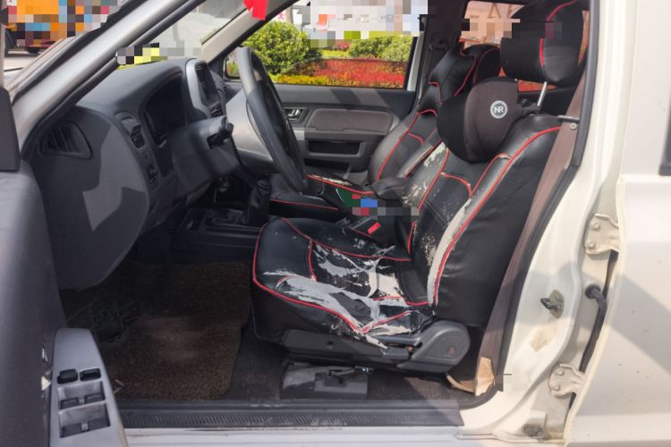 Used Dongfeng Ruichi 2017 2.5T Diesel Two-Wheel Drive Standard Version ZD25T5