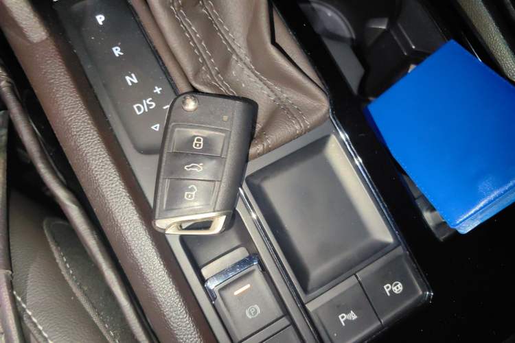 Used Volkswagen Teramont 2017 330TSI Two-Wheel-Drive Luxury Edition Vehicle Key