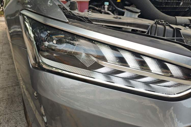 Used BYD Qin PLUS 2024 HONOR Edition DM-i 55KM Leading Model Right Front Headlight