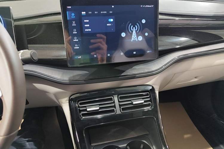 Used BYD Qin PLUS 2024 HONOR Edition DM-i 55KM Leading Model