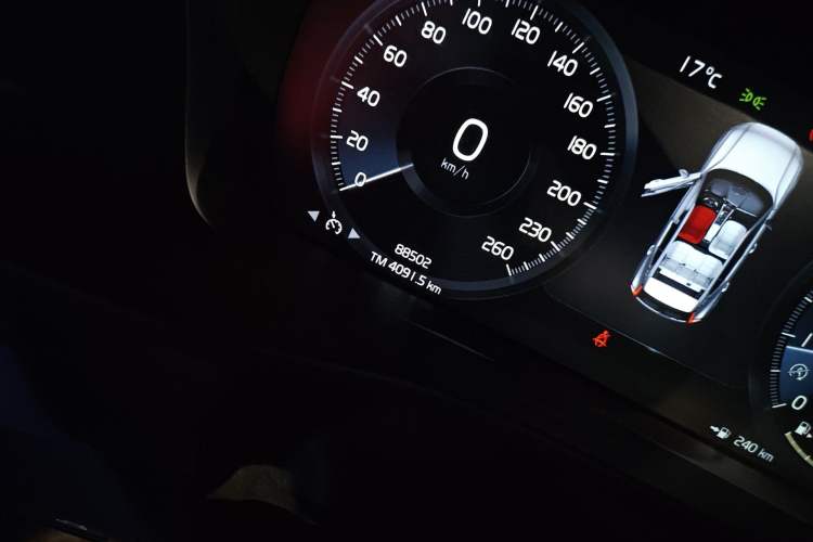 Used Volvo XC40 2021 T4 4x4 SmartDrive Fashion Edition
