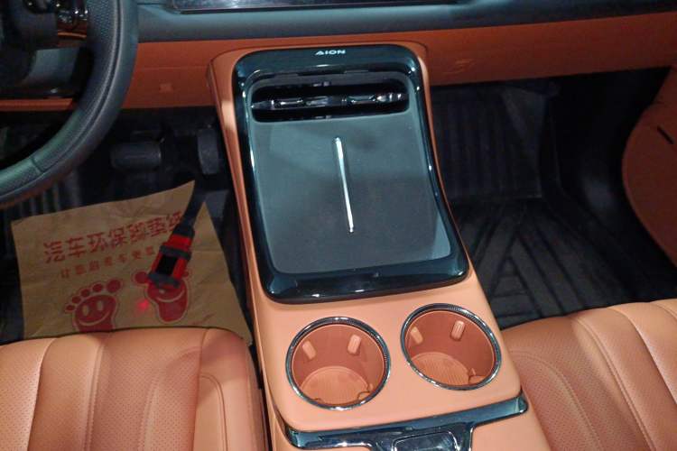 Used AION V 2024 Aion Tyrannosaurus 650 Smart Luxury Edition
