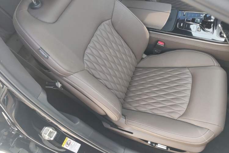 Used BYD Han 2023 DM-i Champion Edition 121KM Prestige Model