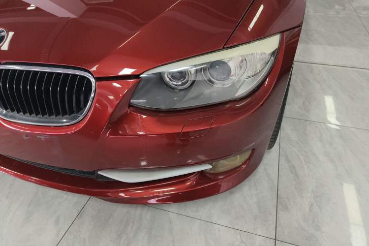 Used BMW 3 Series 2011 320i Convertible Coupe
