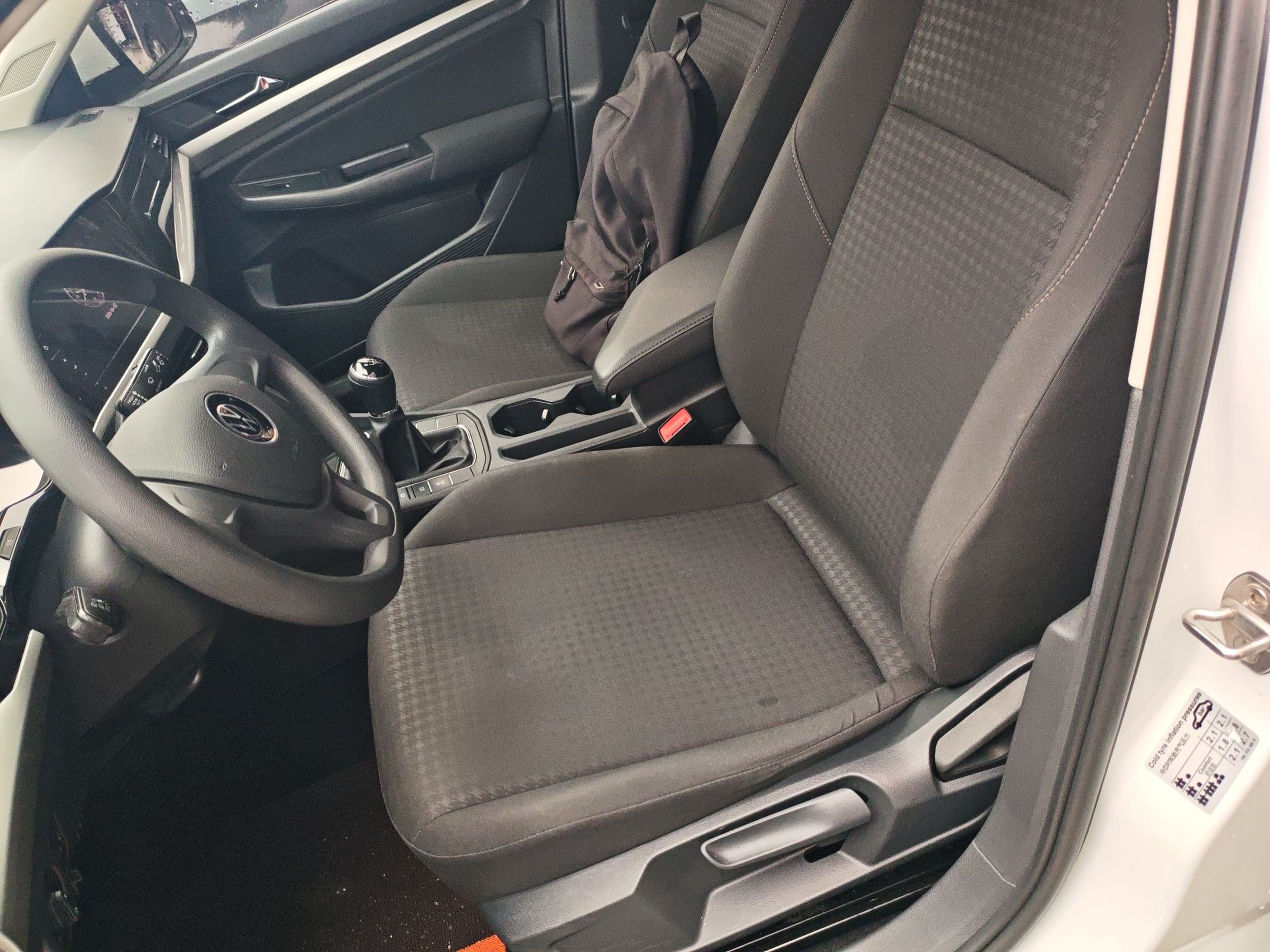 Interior delantero