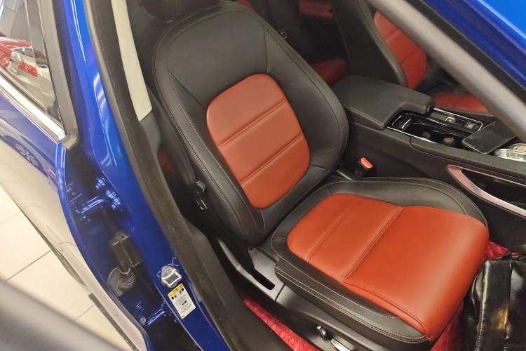 Used Jaguar F-PACE 2020 2.0T Urban Deluxe Edition
