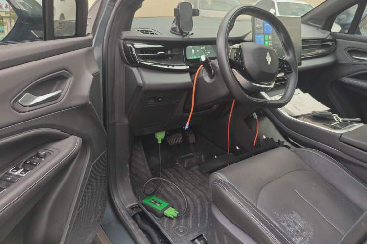 Used Livan 7 2023 605 km ZHU FENG
