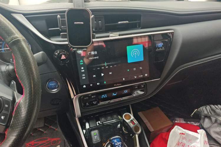 Used Toyota Corolla 2017 Revised Dual-Engine 1.8L E-CVT Leading Edition Audio And AC Panel