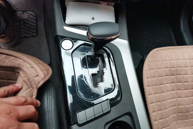 Used Soueast DX5 2019 1.5T CVT Luxury Version