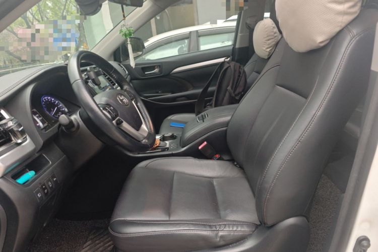 Used Toyota Highlander 2018 2.0T Four-Wheel Drive Luxury Edition 7 Seats China V Emission Standard