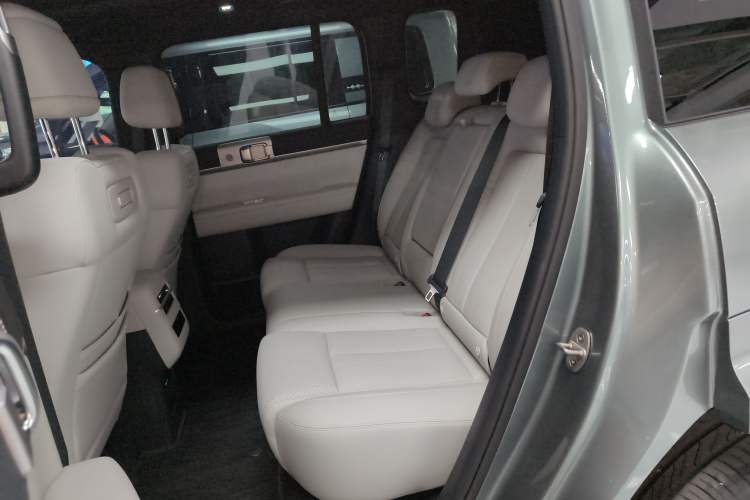 Used Formula Leopard Tai 7 2025 Model 190 km Four-Wheel Drive Ultra Edition Left Rear Seat