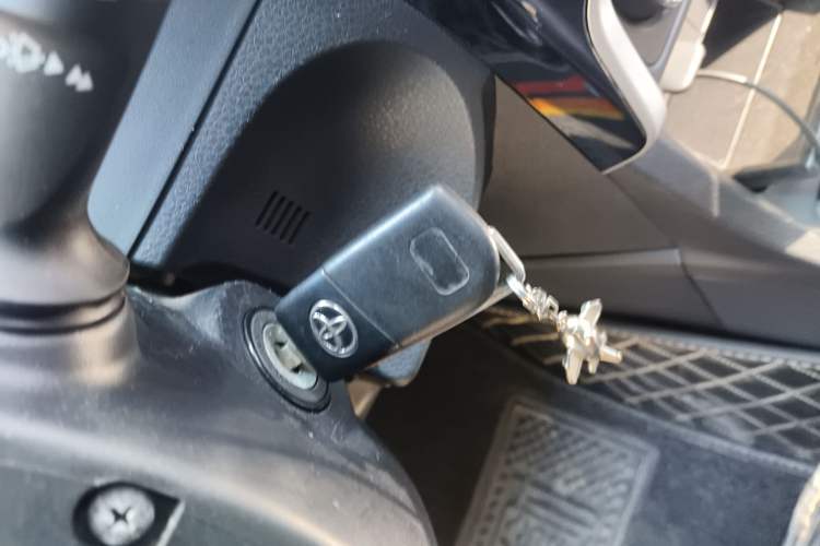 Used Toyota Corolla 2017 Revised Version 1.2T S-CVT GL-i