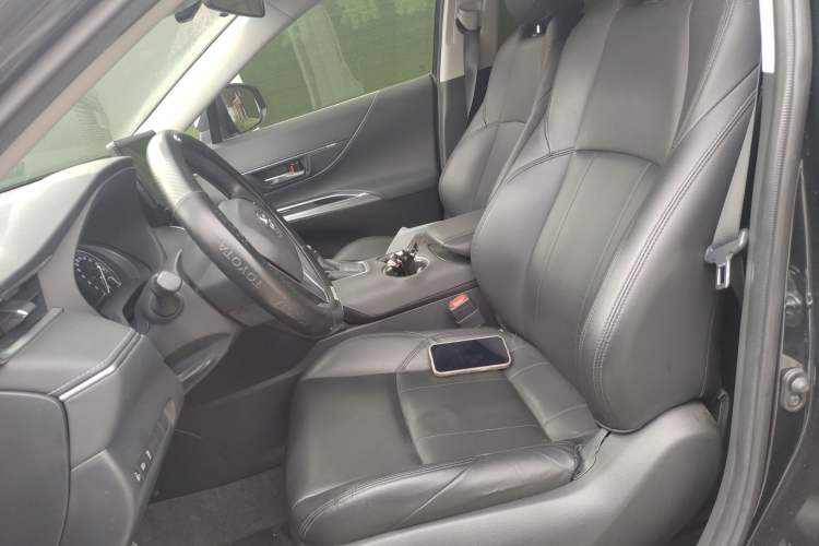 Used Toyota Harrier 2022 2.0L CVT Two-Wheel Drive Entry Version