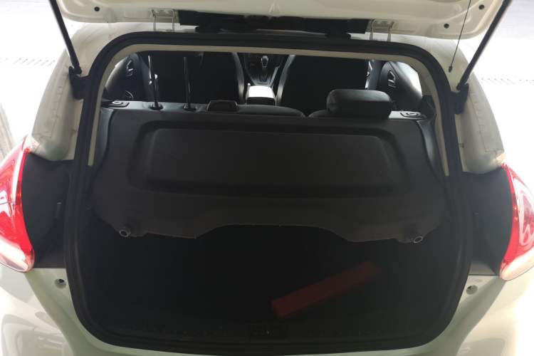 Used Ford Focus 2017 Hatchback 1.6L Automatic Comfort Plus SmartDrive Edition
