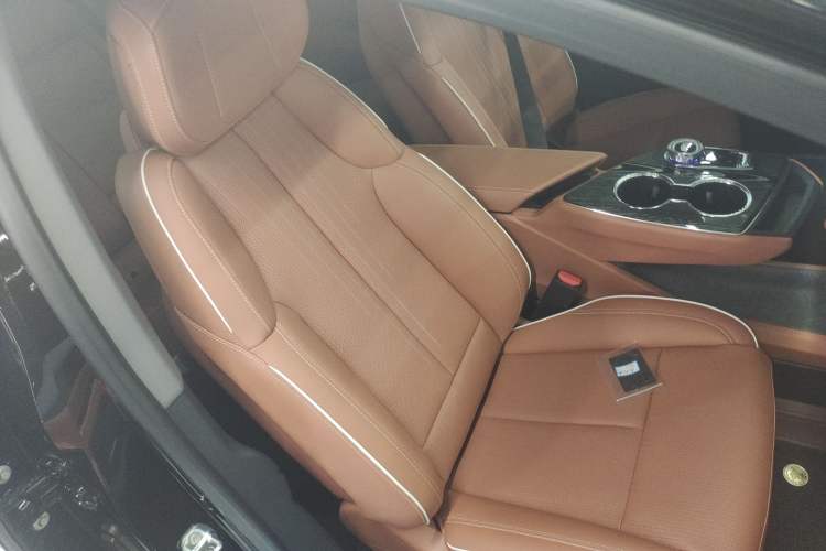 Used Cadillac OPTIQ 2024 Standard Range Version