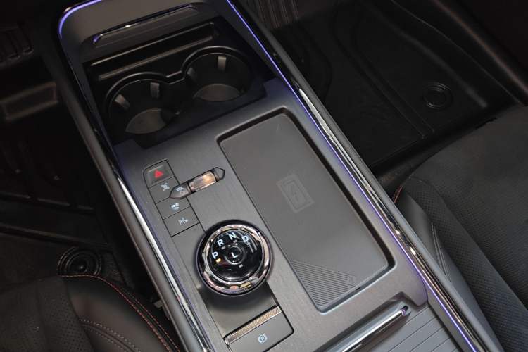 Used Ford Mondeo 2025 2.0T EcoBoost E Hybrid Sport Edition ST-Line
