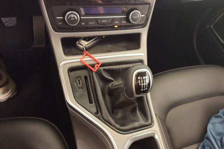 Used Geely Auto Emgrand GL 2018 1.4T Manual Elite Smart Connectivity Version