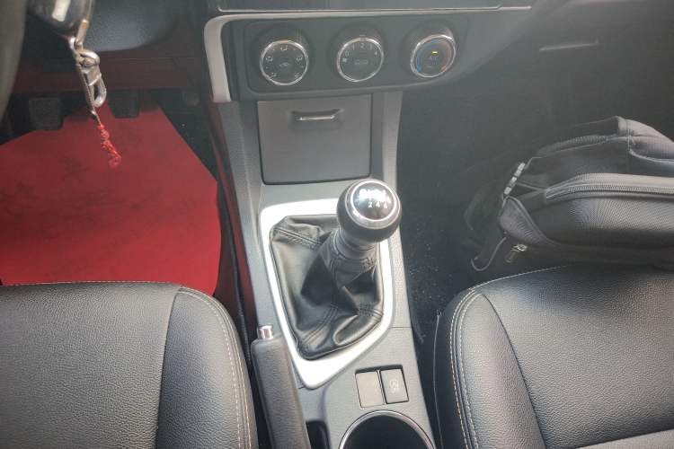 Used Toyota Corolla 2017 Revised Version 1.2T Manual GL Gear Lever