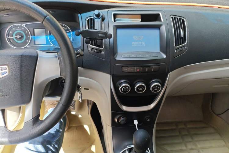 Used Geely Auto Vision 2015 1.5L Manual Elite Model
