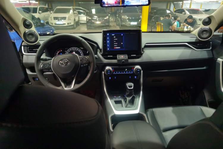 Used Toyota RAV4 2021 2.0L CVT Two-Wheel Drive Fashion PLUS Edition