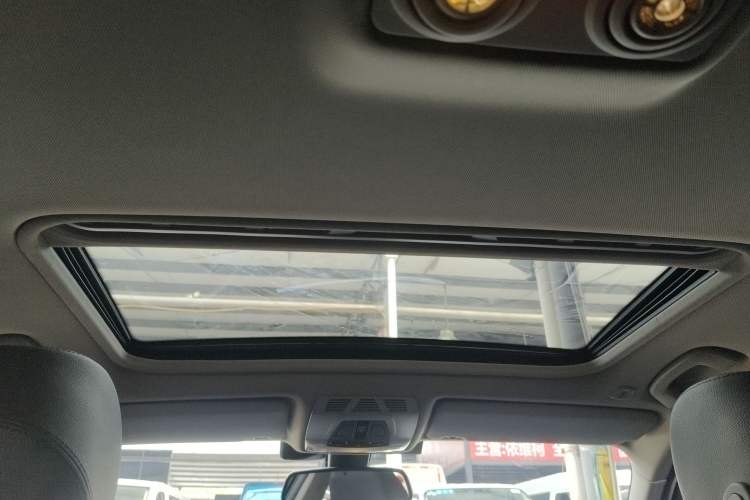 Used BMW 3 Series 2016 320Li Ambition Model Headliner