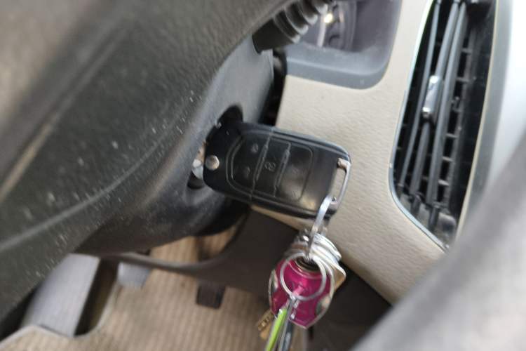 Used Baojun 630 2011 1.5L manual Elite version
