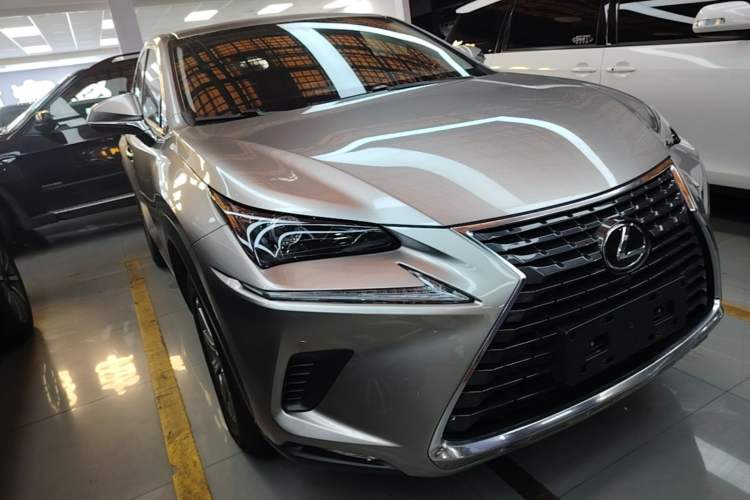 Used Lexus NX 2020 200 Front-Wheel Drive Vmotion Edition China VI Standard
