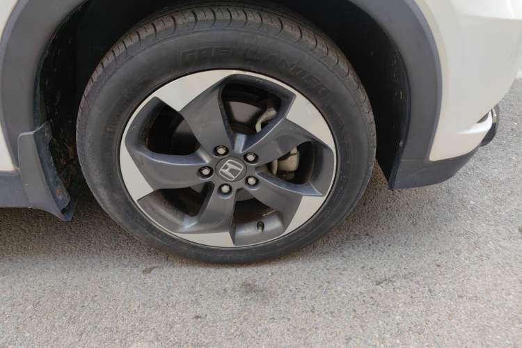 Used Honda Vezel 2017 1.8L CVT Front-Wheel Drive Pioneer Edition Right Front Wheel Hub