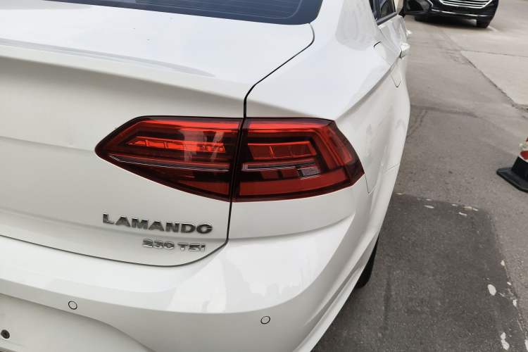 Used Volkswagen Lamando 2021 230TSI DSG Fashion Edition