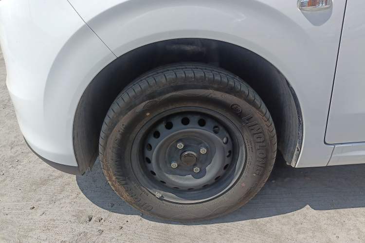 Used Wuling Hongguang New Energy 2024 All-Electric Model 300KM Practical Version Exterior 4