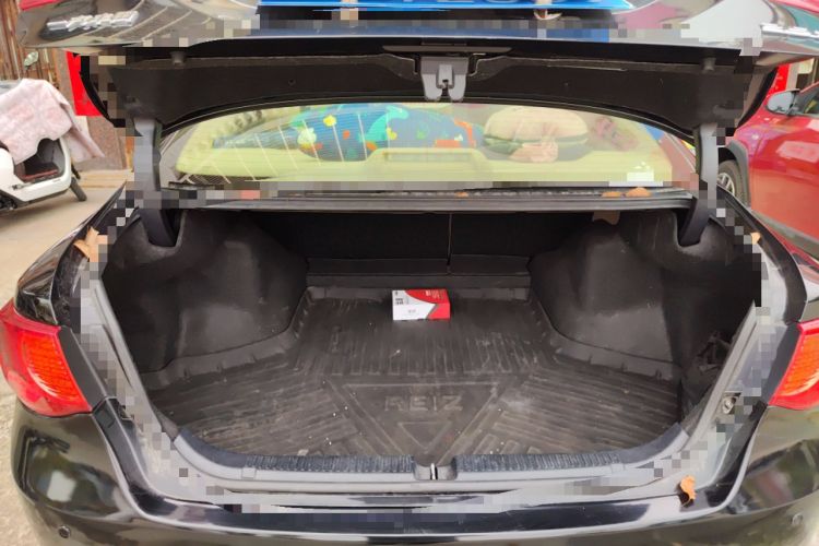 Used Toyota Reiz 2012 2.5V Fengdu Elite Stylish Edition Trunk