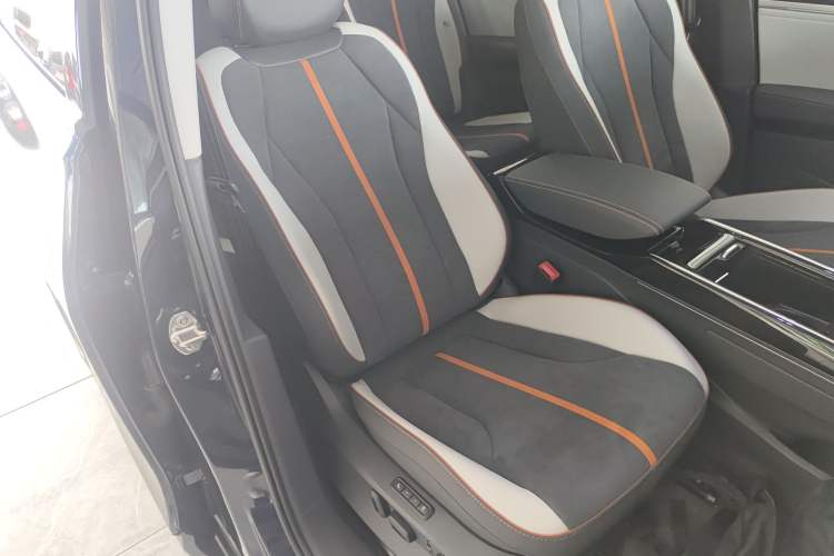 Used Volkswagen ID.6 CROZZ 2022 Long-Range PRO Edition