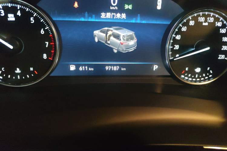 Used Buick GL8 2021 Land Cruiser Executive 652T Premium Model
