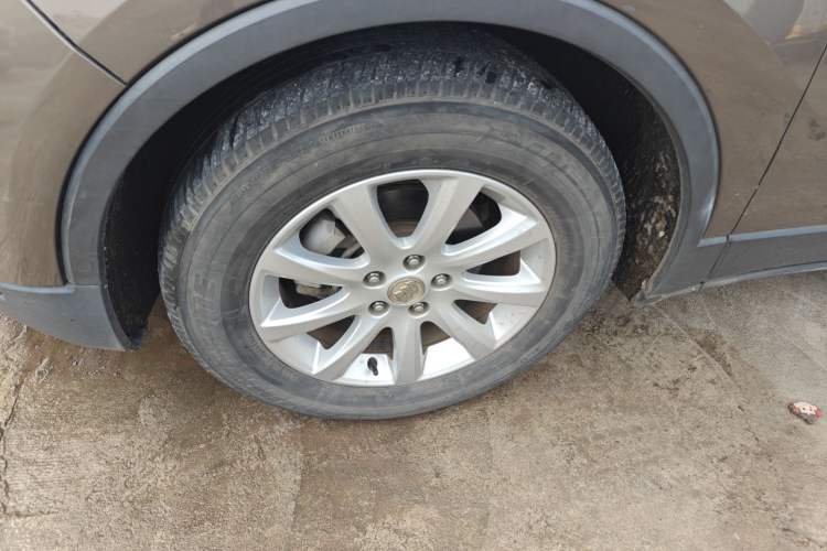 Used Buick Envision 2018 20T Two-Wheel-Drive Leading Model Left Front Wheel Hub