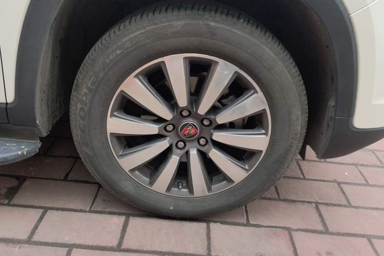 Used Roewe RX8 2019 30T Two-Wheel Drive Supreme Flagship Edition
