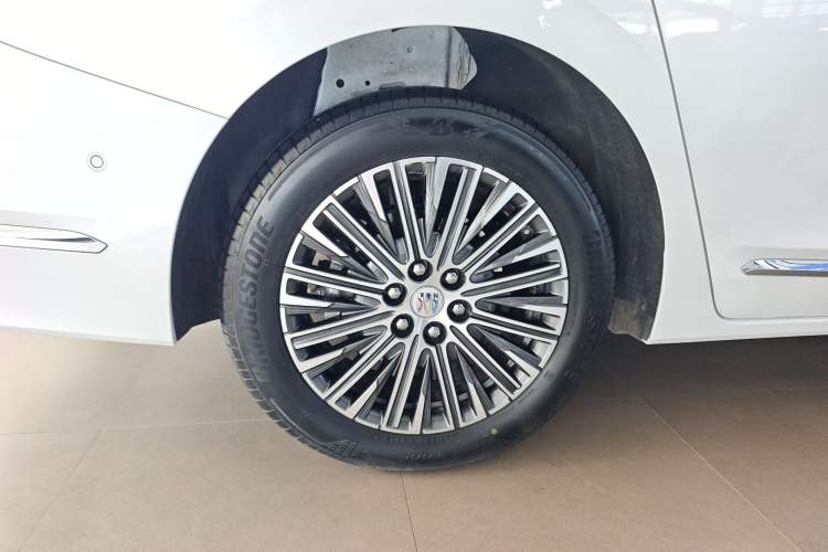 Used Buick GL8 New Energy 2024 Lu Zun Luxury Edition 7-Seater Exterior 5