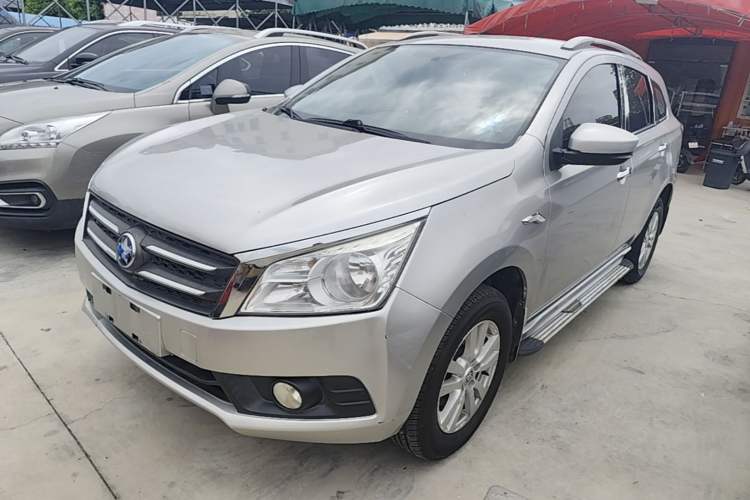 Used Venucia T70 2015 2.0L CVT Smart Choice Edition Guazi used car, China used car export, Used car for sale, Used  cars, Cheapest cars for sale
