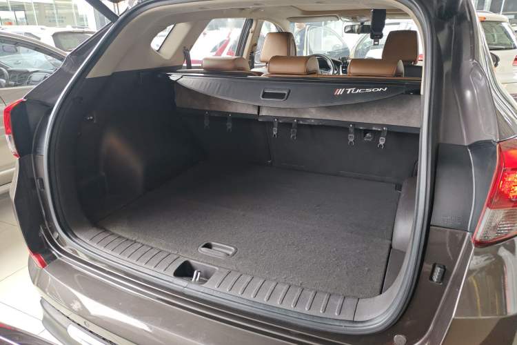 Used Hyundai Tucson 2015 1.6T Dual-Clutch Two-Wheel-Drive Leading Model
