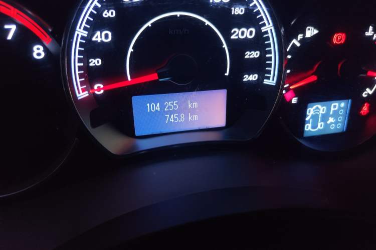 Used Renault Koleos 2012 2.5L 4x4 Comfort Edition with Navigation