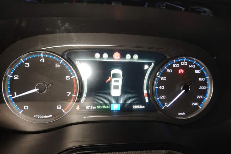 Used GAC Trumpchi M8 2018 320T Luxury Edition
