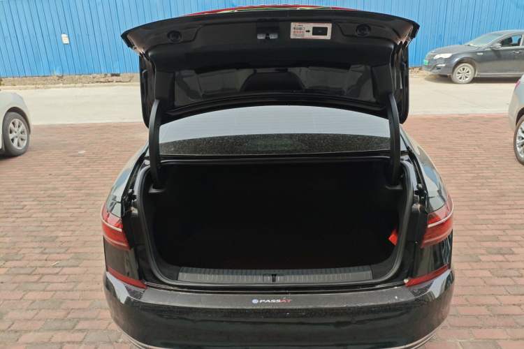 Used Volkswagen Passat 2024 380TSI Starry Luxury Edition