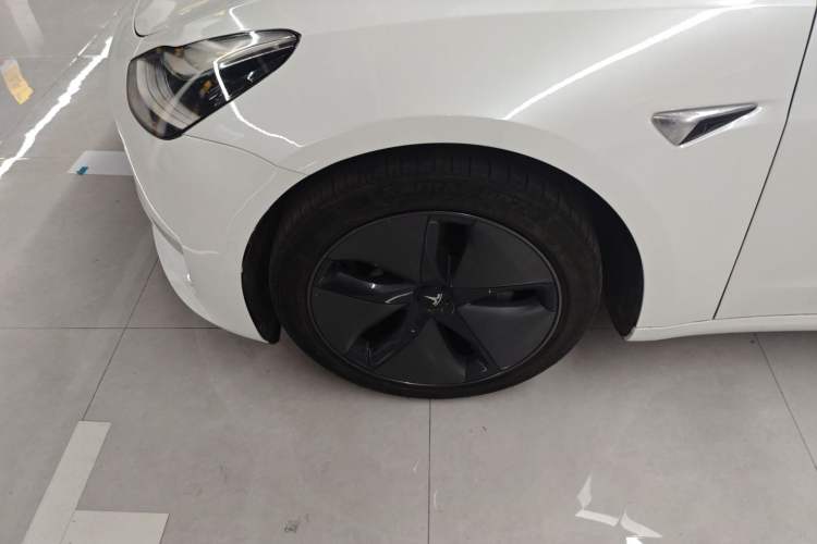 Used Tesla Model 3 2019 Long-Range All-Wheel-Drive Version